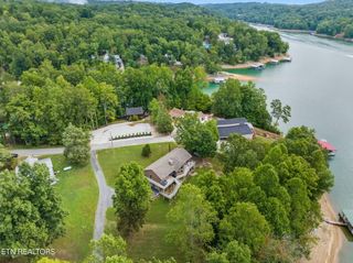 128 Fox Lane, Lafollette, TN 37766