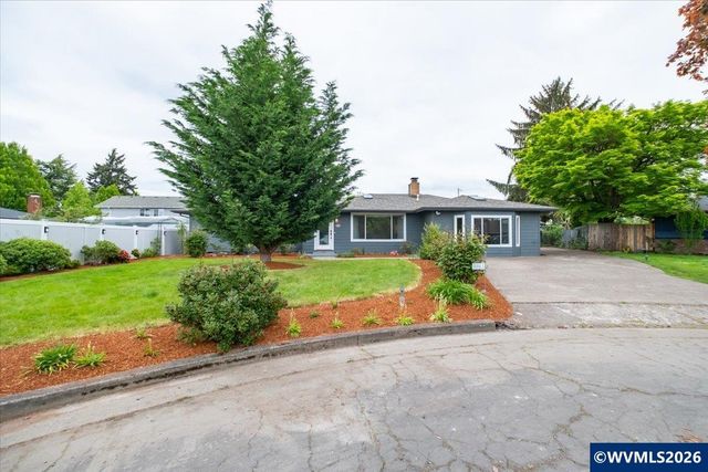 3817 Pine St, Albany, OR 97322