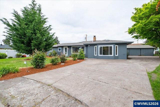 3817 Pine St, Albany, OR 97322