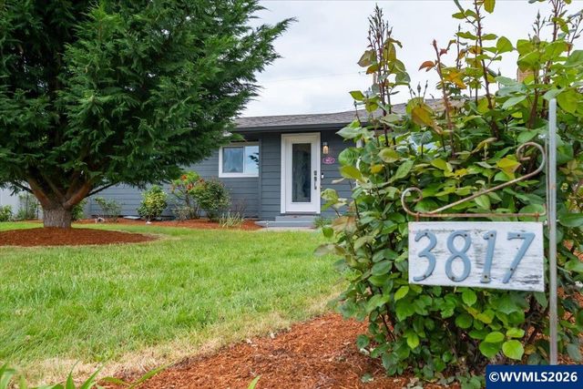 3817 Pine St, Albany, OR 97322