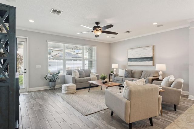 10659 WARLOW CREEK STREET, Orlando, FL 32832