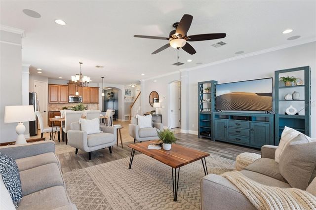 10659 WARLOW CREEK STREET, Orlando, FL 32832