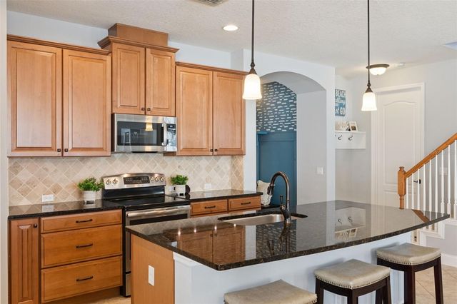 10659 WARLOW CREEK STREET, Orlando, FL 32832