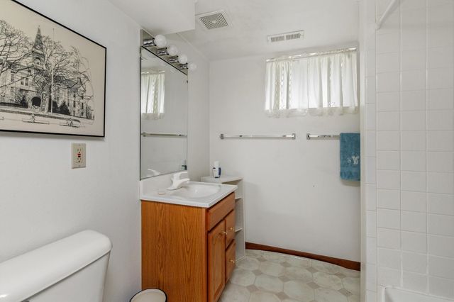 1017 8th Street, West Des Moines, IA 50265