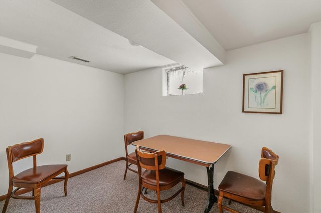 1017 8th Street, West Des Moines, IA 50265