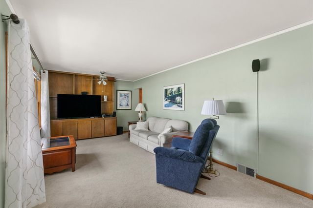 1017 8th Street, West Des Moines, IA 50265