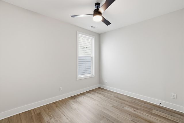 2756 Butlers Green Circle 30, Chattanooga, TN 37421