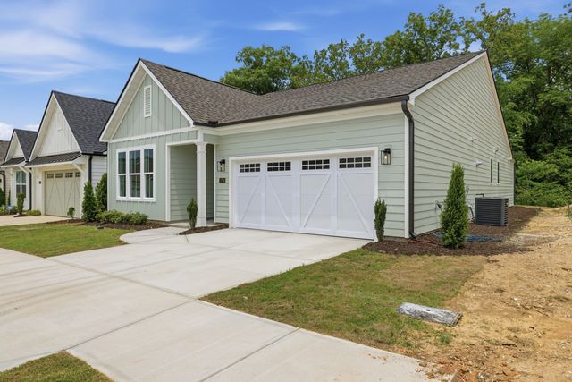 2756 Butlers Green Circle 30, Chattanooga, TN 37421