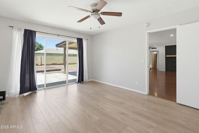 4844 W ROYAL PALM Road, Glendale, AZ 85302