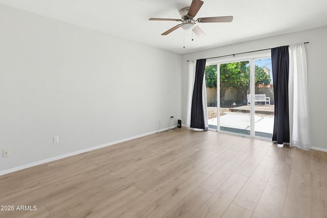 4844 W ROYAL PALM Road, Glendale, AZ 85302