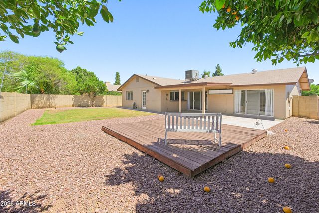 4844 W ROYAL PALM Road, Glendale, AZ 85302