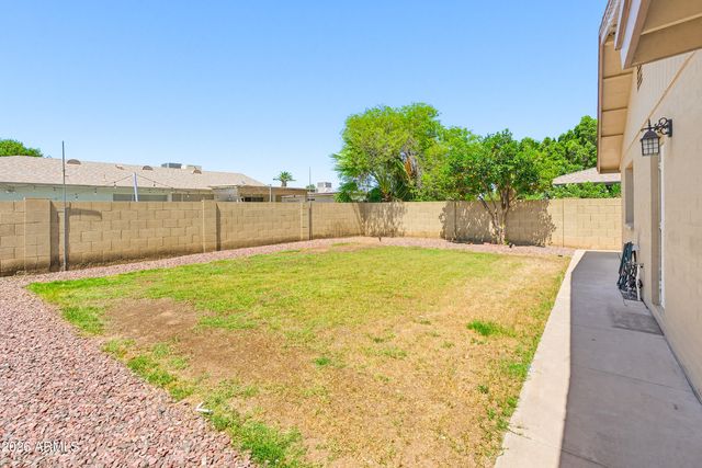4844 W ROYAL PALM Road, Glendale, AZ 85302