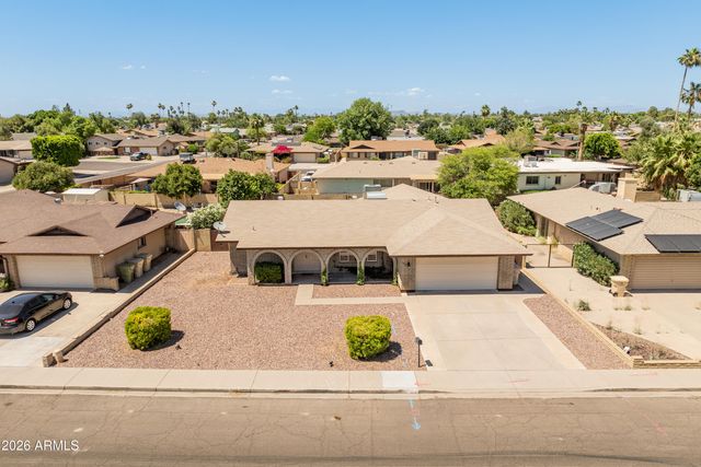 4844 W ROYAL PALM Road, Glendale, AZ 85302