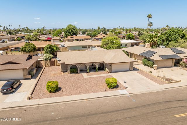 4844 W ROYAL PALM Road, Glendale, AZ 85302
