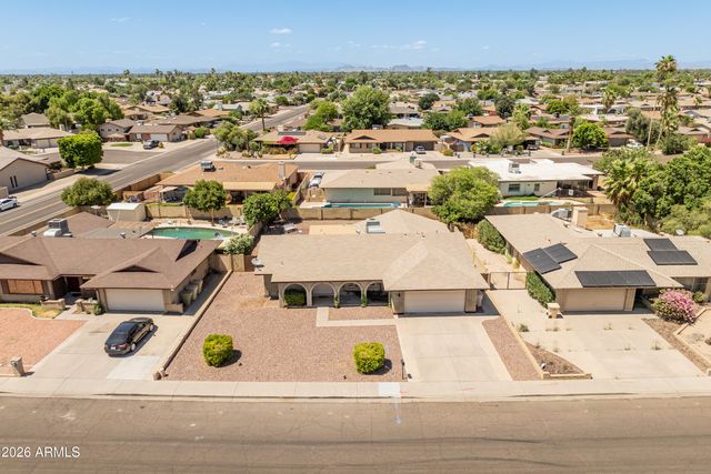 4844 W ROYAL PALM Road, Glendale, AZ 85302