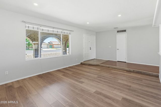 4844 W ROYAL PALM Road, Glendale, AZ 85302
