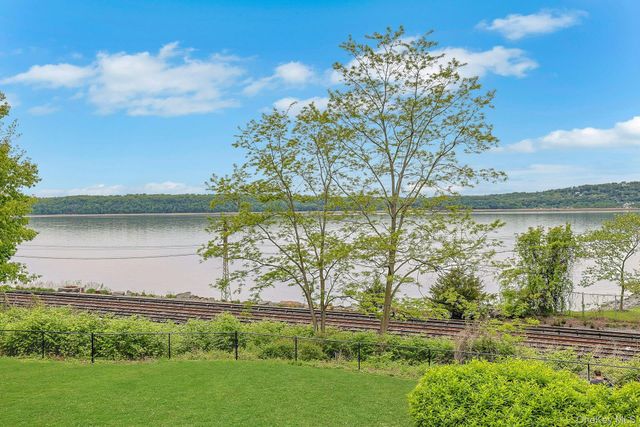 165 S Buckhout S 165, Irvington, NY 10533