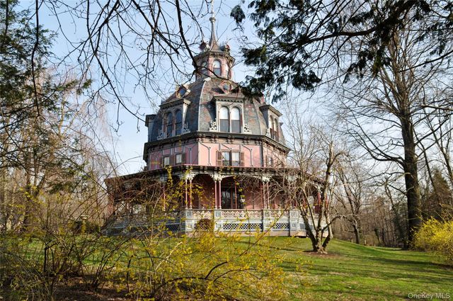165 S Buckhout S 165, Irvington, NY 10533