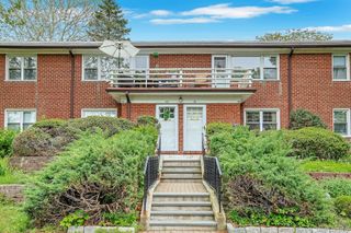 165 S Buckhout S 165, Irvington, NY 10533