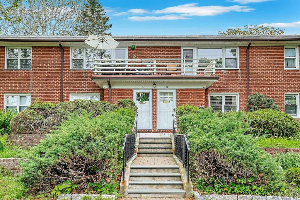 165 S Buckhout S 165, Irvington, NY 10533