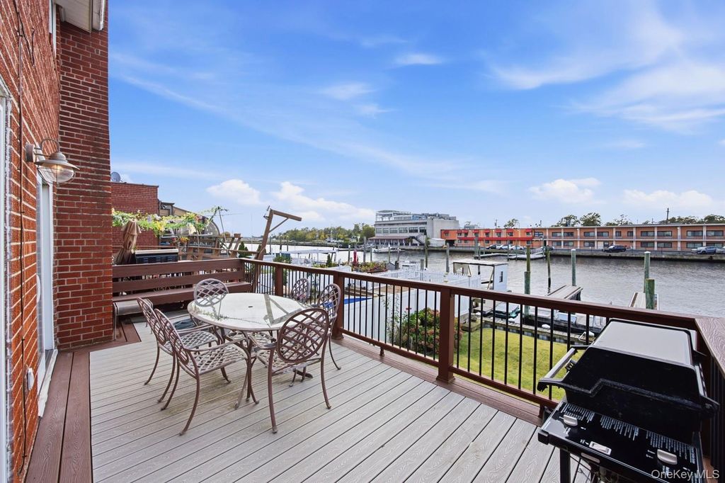 164-24 95th Street, Howard Beach, NY 11414 — photo 4