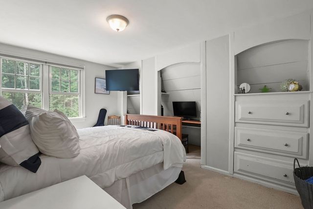 35 North St, Duxbury, MA 02332