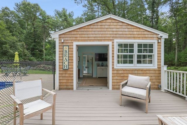35 North St, Duxbury, MA 02332
