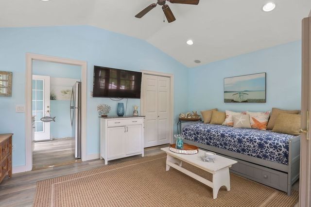 35 North St, Duxbury, MA 02332