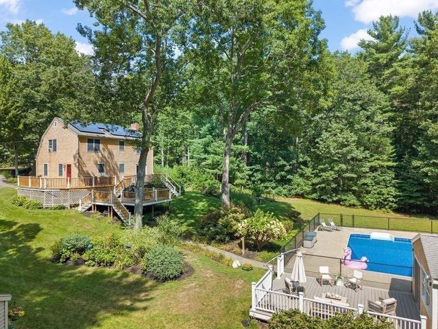 35 North St, Duxbury, MA 02332