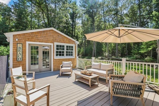 35 North St, Duxbury, MA 02332