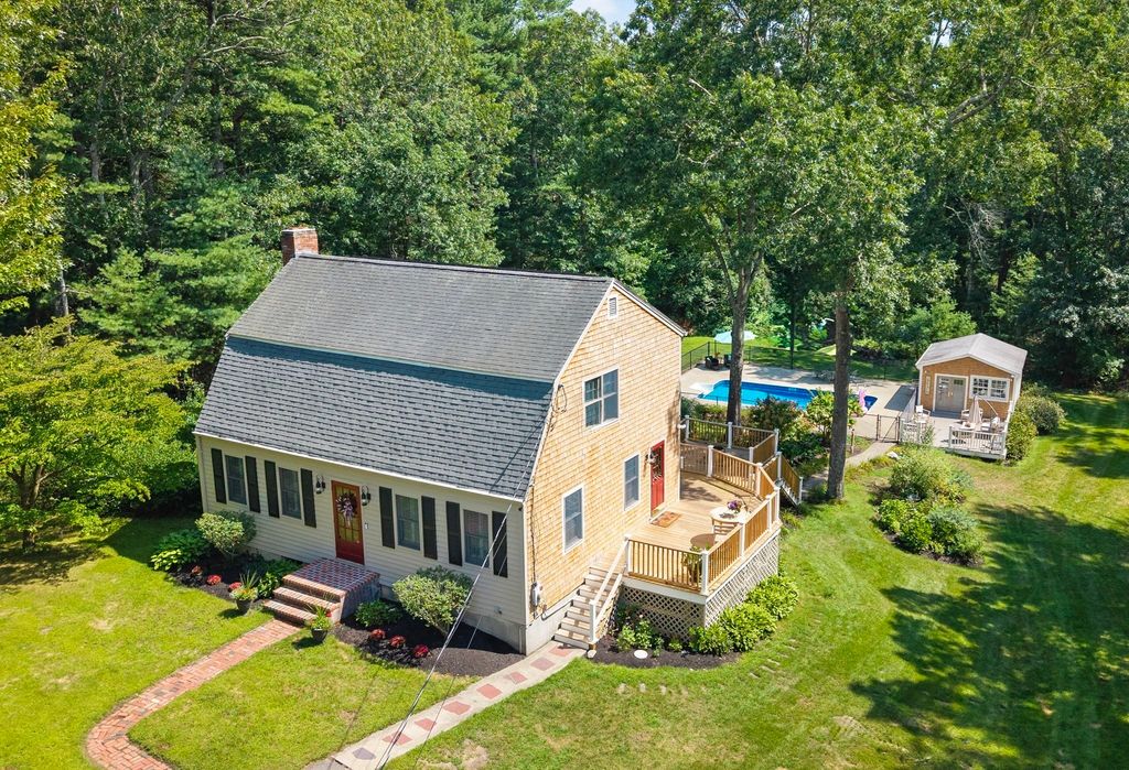 35 North St, Duxbury, MA 02332