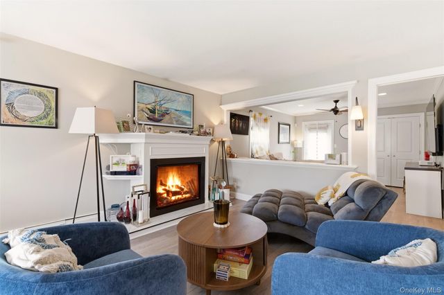 540 W Walnut Street, Long Beach, NY 11561