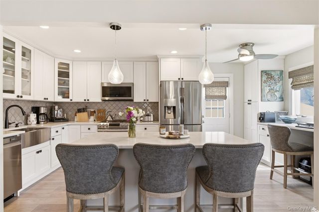 540 W Walnut Street, Long Beach, NY 11561