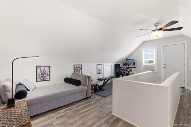 540 W Walnut Street, Long Beach, NY 11561