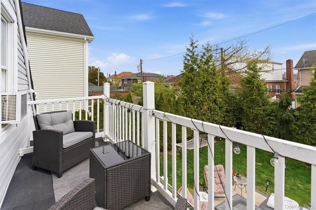 540 W Walnut Street, Long Beach, NY 11561