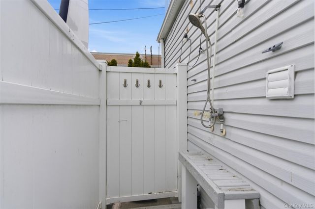 540 W Walnut Street, Long Beach, NY 11561