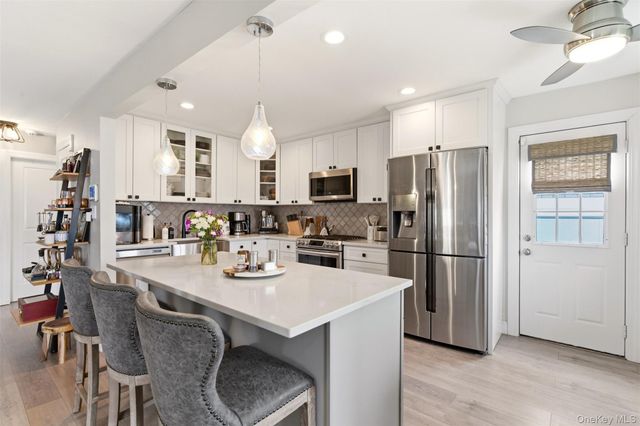 540 W Walnut Street, Long Beach, NY 11561