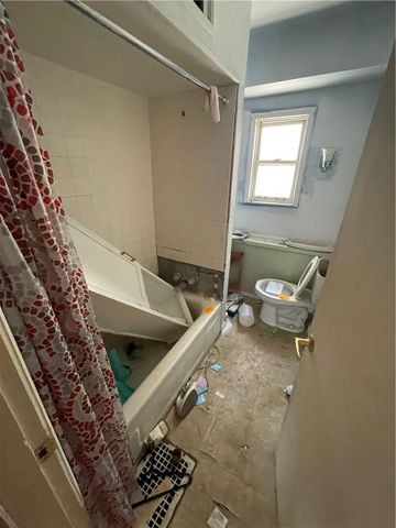 609 Hays Ave, Mt Oliver, PA 15210