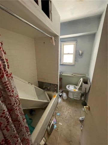 609 Hays Ave, Mt Oliver, PA 15210