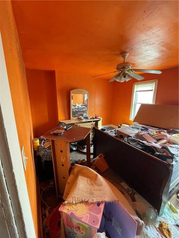 609 Hays Ave, Mt Oliver, PA 15210