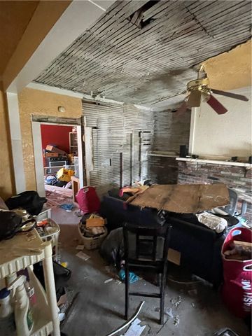 609 Hays Ave, Mt Oliver, PA 15210