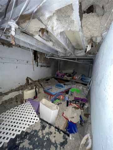 609 Hays Ave, Mt Oliver, PA 15210