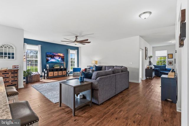 18 ALBATROSS CT, Front Royal, VA 22630