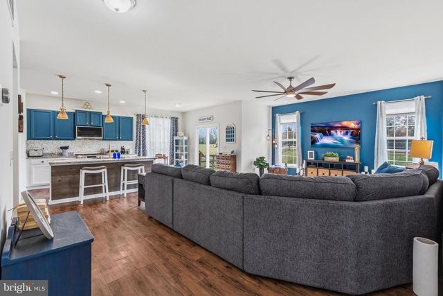 18 ALBATROSS CT, Front Royal, VA 22630