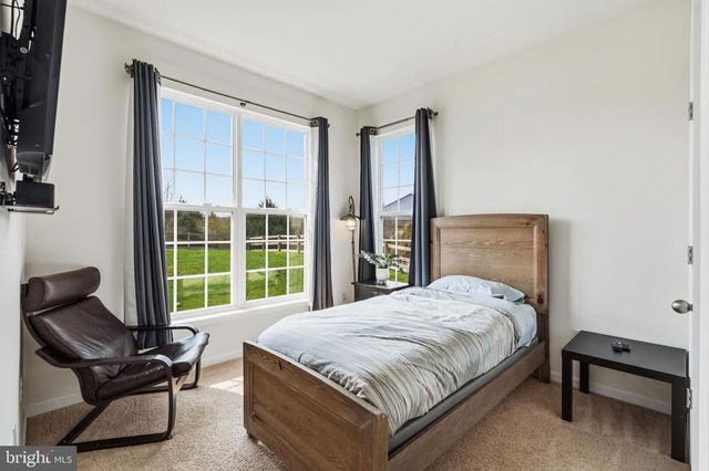 18 ALBATROSS CT, Front Royal, VA 22630