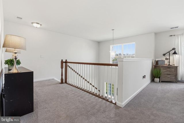 18 ALBATROSS CT, Front Royal, VA 22630