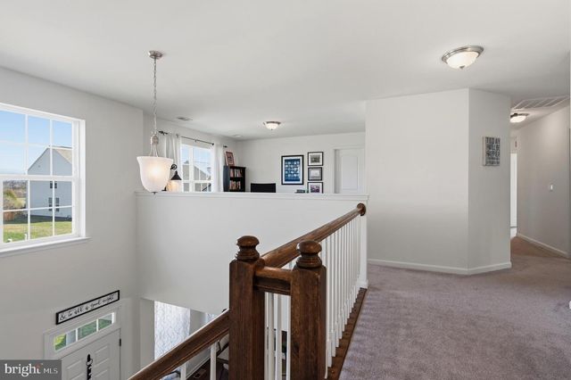 18 ALBATROSS CT, Front Royal, VA 22630