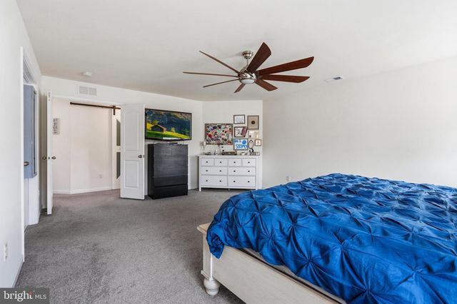 18 ALBATROSS CT, Front Royal, VA 22630