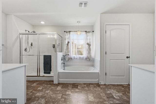 18 ALBATROSS CT, Front Royal, VA 22630