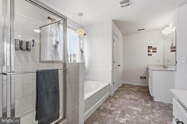 18 ALBATROSS CT, Front Royal, VA 22630